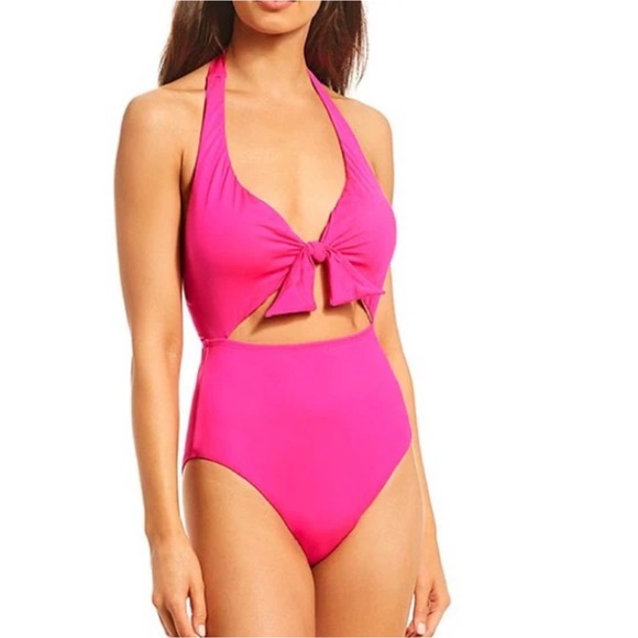 Gibson Latimer Halter One Piece Swimsuit
Small - Picture 1 of 7